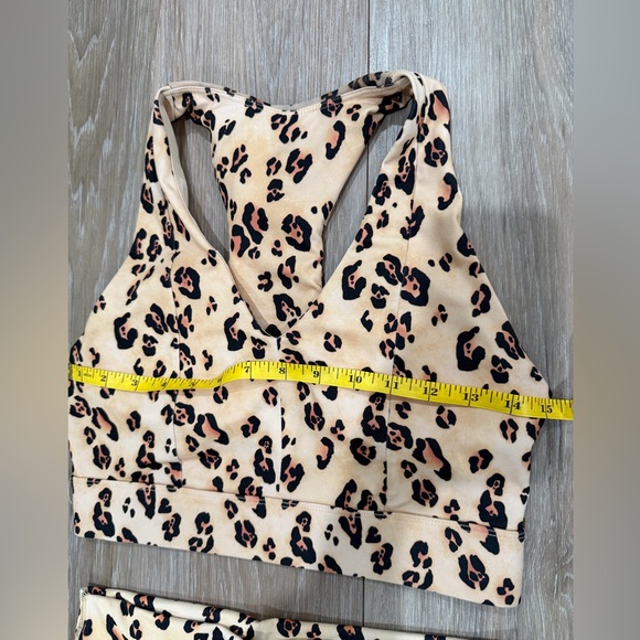 Fabletics Size M Two Piece Leopard Print Set - Picture 11 of 11
